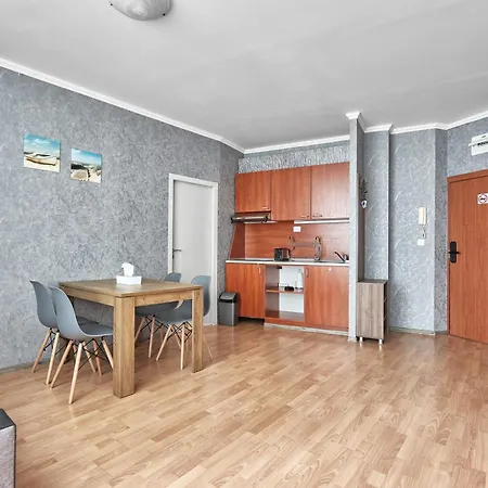 Paradise 普里莫尔斯科