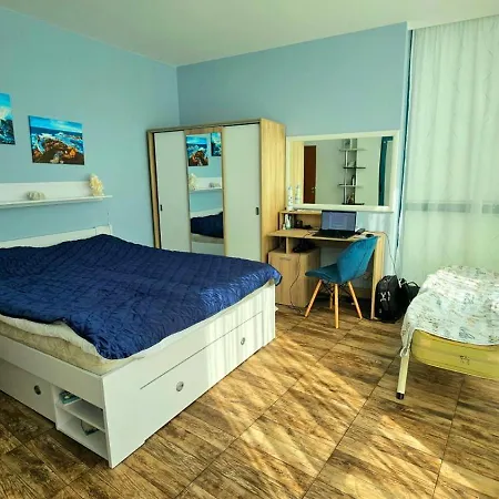 Paradise Apartment *